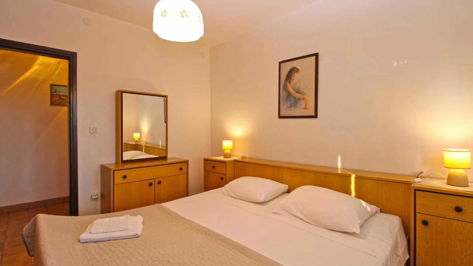 Apartments Evelina 1057 Pjescana Uvala 0*,