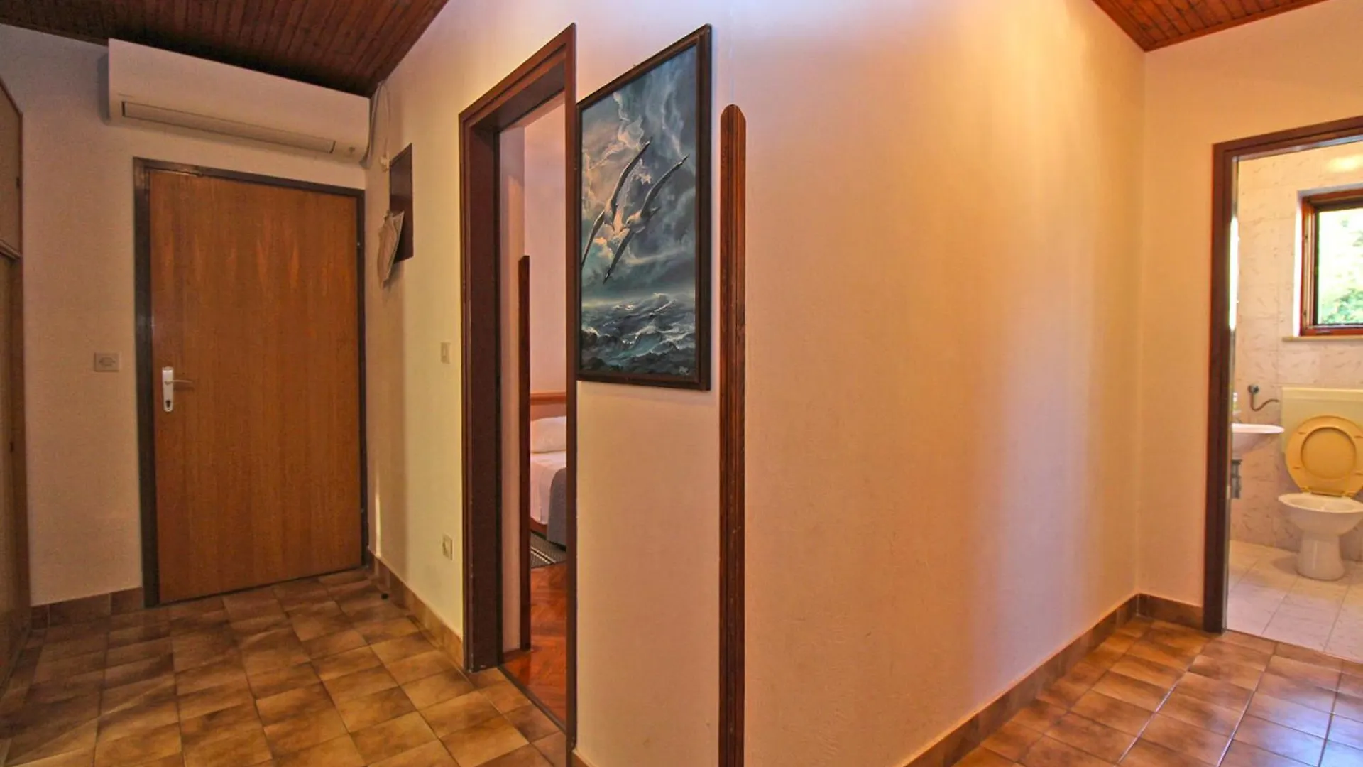 Apartments Evelina 1057 Pjescana Uvala