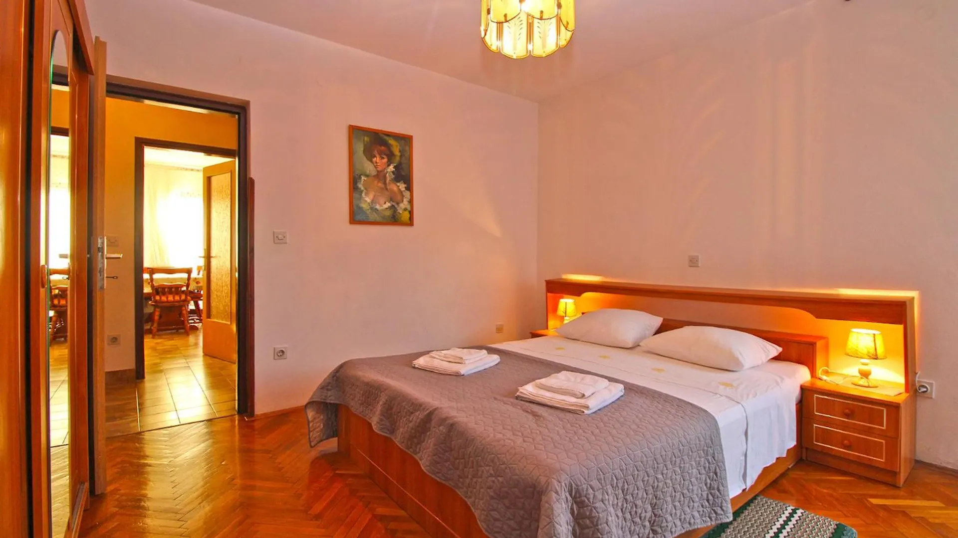 Apartments Evelina 1057 Pjescana Uvala 0*,  Croatia