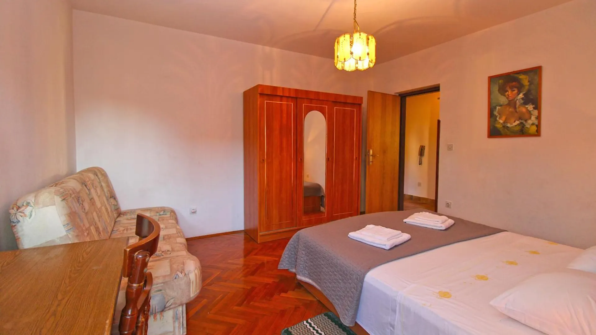 Apartments Evelina 1057 Pjescana Uvala