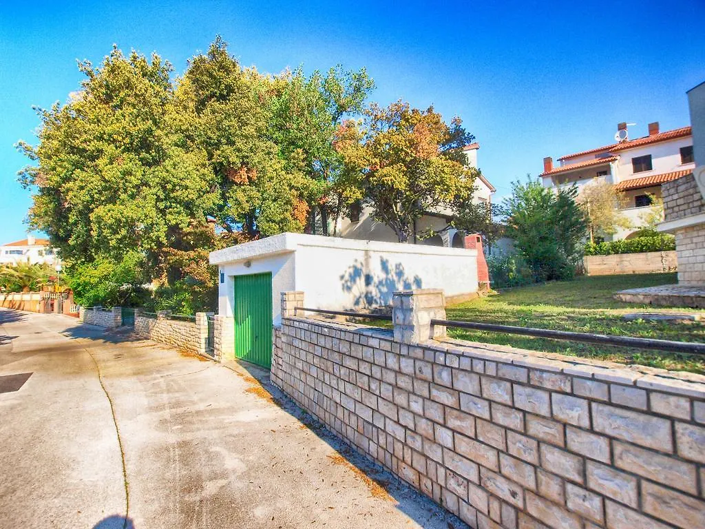 Apartments Evelina 1057 Pjescana Uvala 0*,