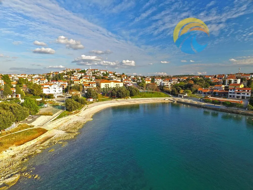 Apartments Evelina 1057 Pjescana Uvala